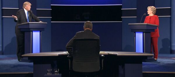 Первые очные дебаты Трамп и Клинтон: в центре внимания Россия - Sputnik Латвия