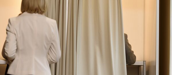 Vēlēšanu kabīnes Vēlēšanu kabīnes - Sputnik Latvija