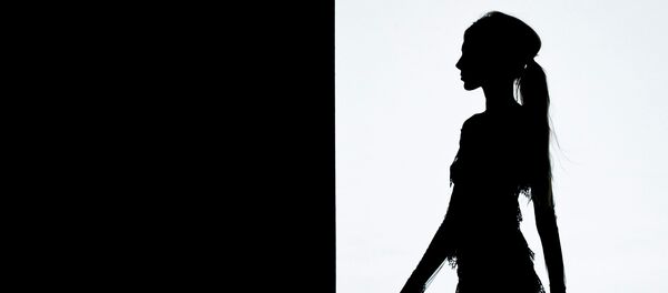 Модель на показе - Sputnik Латвия