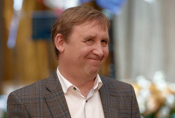 Режиссер Эльмо Нюганен во время церемонии вручения Международной премии за развитие и укрепление гуманитарных связей в странах Балтийского региона Балтийская звезда в Эрмитажном театре в Санкт-Петербурге - Sputnik Латвия