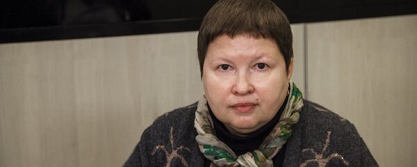 Председатель комиссии Общественной палаты РФ по развитию общественной дипломатии и поддержке соотечественников за рубежом Елена Сутормина Председатель комиссии Общественной палаты РФ по развитию общественной дипломатии и поддержке соотечественников за рубежом Елена Сутормина - Sputnik Latvija