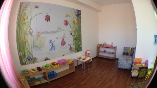 Первый в России детский сад для взрослых - Sputnik Латвия