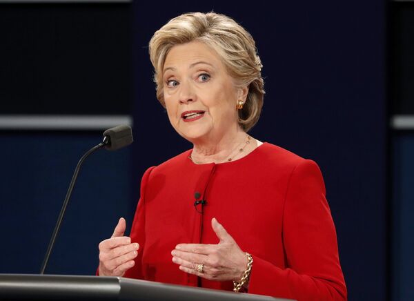 Кандидат в президенты США от Демократической партии Хиллари Клинтон Кандидат в президенты США от Демократической партии Хиллари Клинтон - Sputnik Латвия
