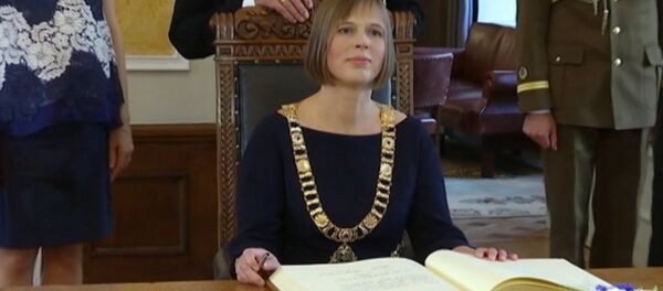 Новый президент Эстонии Кальюлайд сменила Ильвеса на посту главы республики - Sputnik Латвия