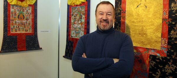 Мастер буддийской живописи танка (буддистская икона) Николай Дудко Мастер буддийской живописи танка (буддистская икона) Николай Дудко - Sputnik Латвия