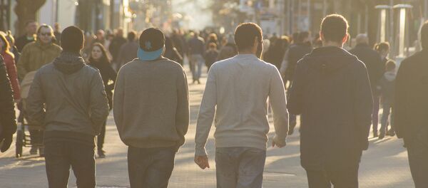 Cilvēki Jūrmalas ielās Cilvēki Jūrmalas ielās - Sputnik Latvija