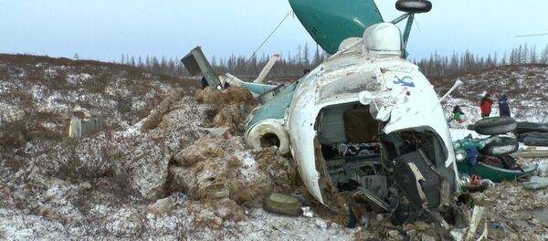 Первые кадры с места крушения Ми-8 на Ямале - Sputnik Латвия
