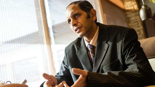 Один из лидеров индийской общины в Латвии Сумит Бакши Один из лидеров индийской общины в Латвии Сумит Бакши - Sputnik Латвия