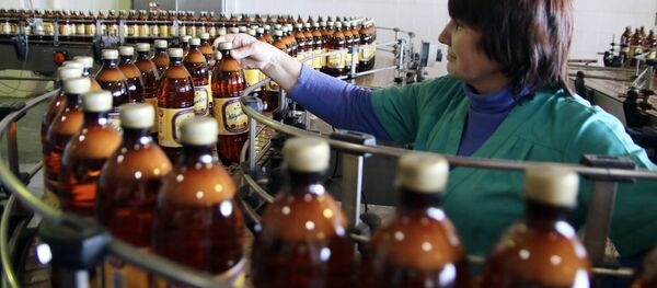 Akohola ražošana. Foto no arhīva Akohola ražošana. Foto no arhīva - Sputnik Latvija