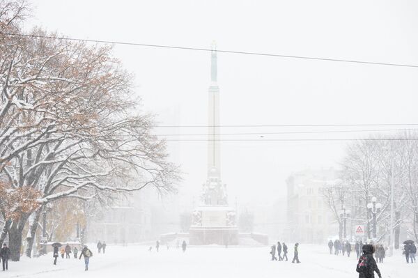 Снегопад в Риге Снегопад в Риге - Sputnik Латвия