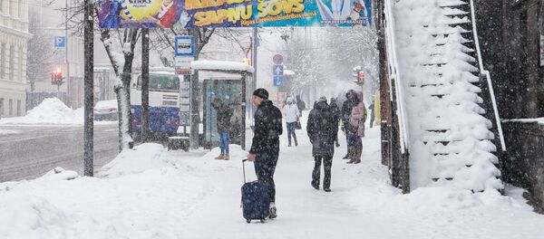 Улица Меркеля снег в Риге - Sputnik Латвия