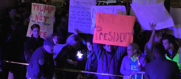Не мой президент - акции против победы Трампа на выборах прошли в США Не мой президент - акции против победы Трампа на выборах прошли в США - Sputnik Latvija