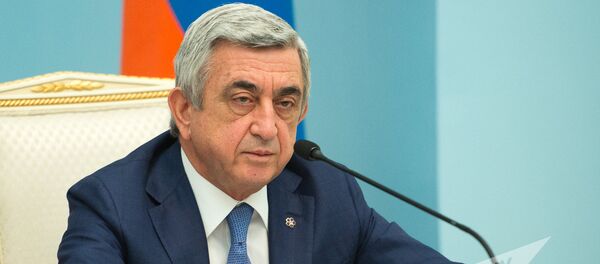 Президент Армении Серж Саргсян Президент Армении Серж Саргсян - Sputnik Латвия