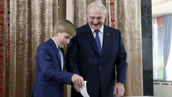 Лукашенко о соцсетях - Sputnik Латвия