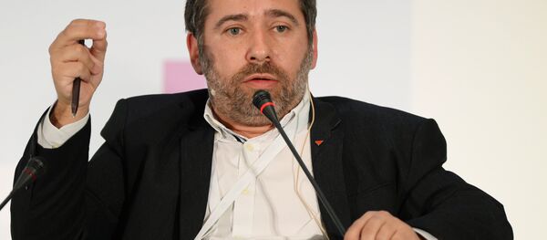 Депутат Европейского Парламента Хавьер Коусо Депутат Европейского Парламента Хавьер Коусо - Sputnik Латвия