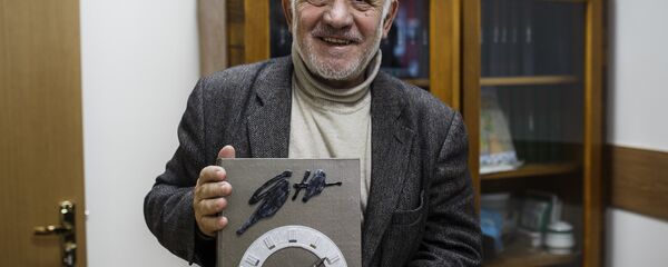 Главный редактор журнала Дружба народов Александр Эбаноидзе Главный редактор журнала Дружба народов Александр Эбаноидзе - Sputnik Латвия