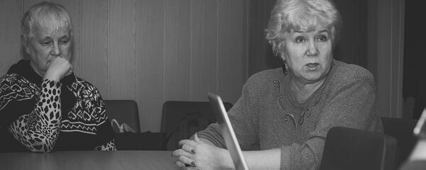Smoļenskas latvietes Tatjana Černova un Anna Katkova Smoļenskas latvietes Tatjana Černova un Anna Katkova - Sputnik Latvija