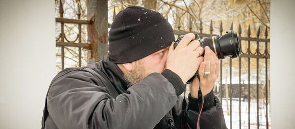 Робертс Вицупс фотографирует Робертс Вицупс фотографирует - Sputnik Latvija
