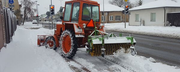 Снегоуборочная техника в Лиепае - Sputnik Латвия