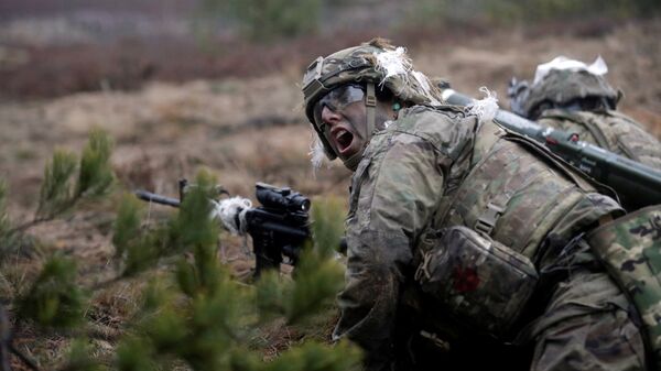 Американские солдаты во время учений Атлантическая решимость в Адажи - Sputnik Латвия