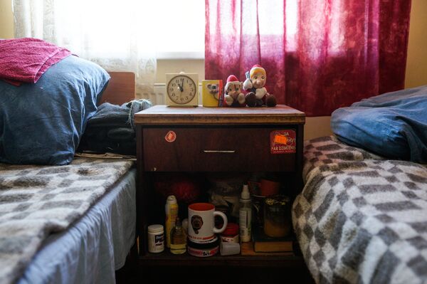 Личные вещи в ночлежке - Sputnik Латвия