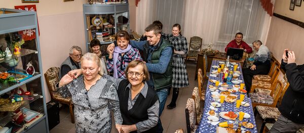 Танцы в Омске - Sputnik Латвия