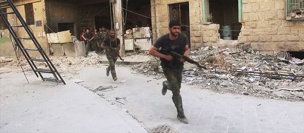 Sīrijas armija ieņēmusi Alepo austrumu rajonos - Sputnik Latvija