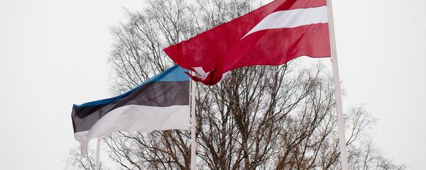 Latvijas un Igaunijas karogi Latvijas un Igaunijas karogi - Sputnik Latvija