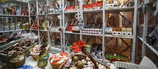 Latvijas tirdzniecības namiņi festivālā Ceļojums Ziemassvētkos Latvijas tirdzniecības namiņi festivālā Ceļojums Ziemassvētkos - Sputnik Latvija