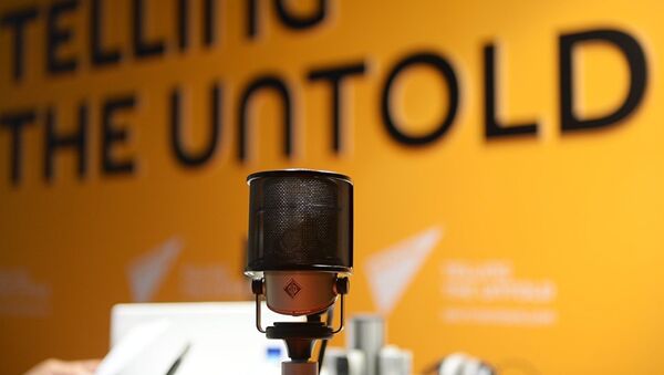Микрофон в студии радио Sputnik, архивное фото - Sputnik Latvija