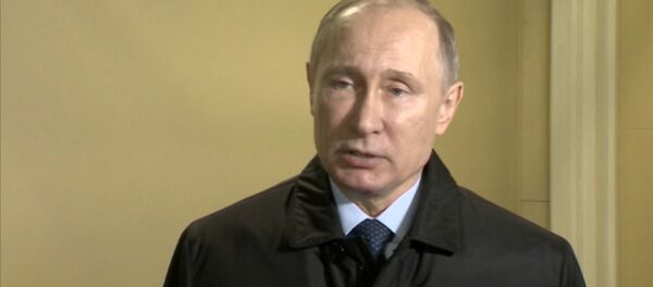 Путин выразил соболезнования в связи с крушением Ту-154 и объявил о трауре  - Sputnik Латвия