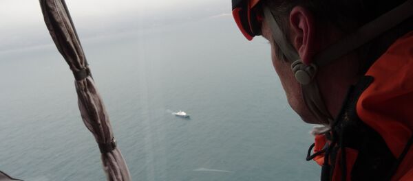 Поисково-спасательные работы на месте крушения самолёта Ту-154 Минобороны РФ в Сочи - Sputnik Латвия