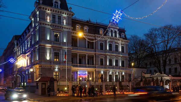 В Латвии затеяли переезд посольства РФ на улицу Немцова - Sputnik Латвия