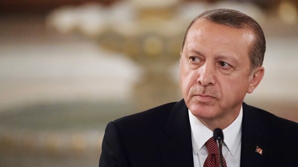 Президент Турции Реджеп Тайип Эрдоган - Sputnik Латвия