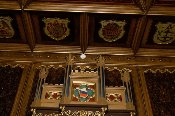 Российский флаг в Главном зале Малой гильдии - Sputnik Латвия