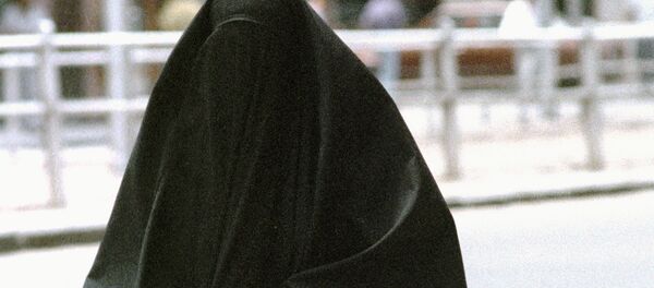 Женщина в парандже Женщина в парандже - Sputnik Латвия