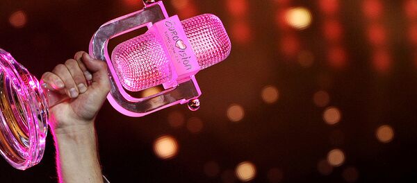 Eirovīzijas uzvarētāja statuete - Sputnik Latvija