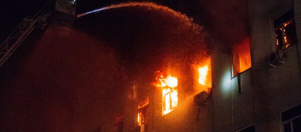 Спасатели тушили пожар пять часов - Sputnik Латвия