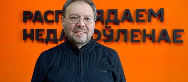 Блогер и интернет-журналист Сергей Перепелица - Sputnik Латвия