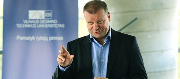 Lietuvas premjerministrs Sauļus Skvernelis Lietuvas premjerministrs Sauļus Skvernelis - Sputnik Latvija