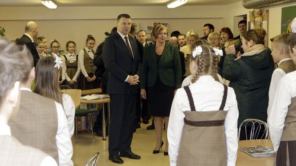 Раймондс Вейонис посетил Даугавпилсскую русскую среднюю школу - лицей - Sputnik Латвия