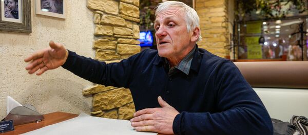 Александр Петров инженер-электрик железнодорожного транспорта Александр Петров инженер-электрик железнодорожного транспорта - Sputnik Latvija