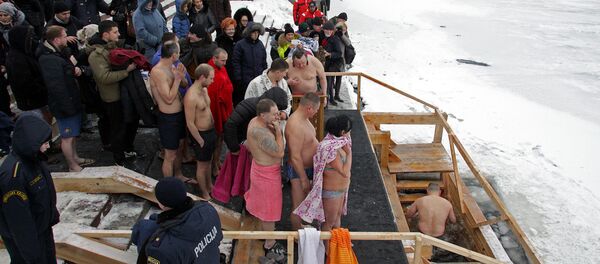 Kunga kristīšanas svētki Kunga kristīšanas svētki - Sputnik Latvija