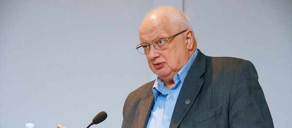 Директор Центра информации по правам человека Алексей Семенов Директор Центра информации по правам человека Алексей Семенов - Sputnik Латвия