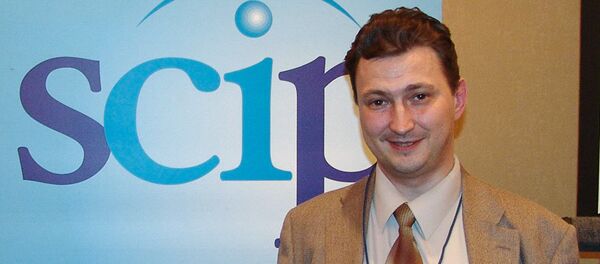 Эксперт по конкурентной разведке, профессор Уральского государственного экономического университета Евгений Ющук Эксперт по конкурентной разведке, профессор Уральского государственного экономического университета Евгений Ющук - Sputnik Латвия