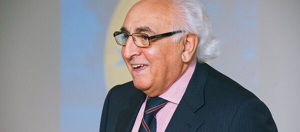 Рафик Григорян, председатель палаты национальных меньшинств Эстонии Рафик Григорян, председатель палаты национальных меньшинств Эстонии - Sputnik Latvija