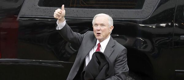 ASV ģenerālprokurors Džefs Sešonss. Foto no arhīva ASV ģenerālprokurors Džefs Sešonss. Foto no arhīva - Sputnik Latvija