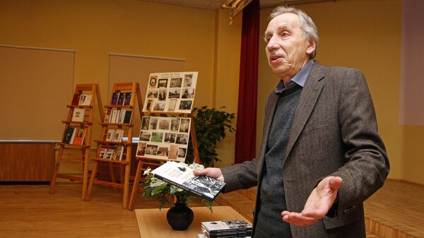 Янис Залитис, литературовед, доктор наук по филологии, главный Толстовед Латвии - Sputnik Латвия