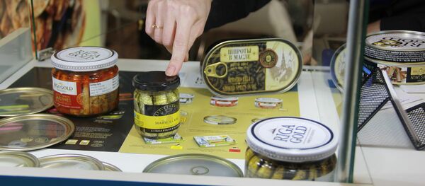 Латвийские рыбные консервы и шпроты на международной выставке Продэкспо - 2017 Латвийские рыбные консервы и шпроты на международной выставке Продэкспо - 2017 - Sputnik Латвия