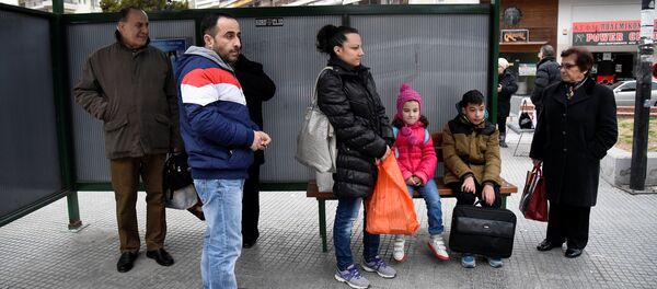 Cilvēki Salonikos gaida plānveida evakuāciju Cilvēki Salonikos gaida plānveida evakuāciju - Sputnik Latvija